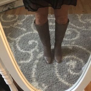 Ann Taylor 4 inch heel boot